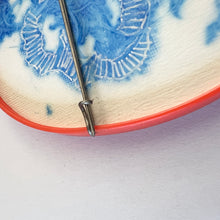 Load image into Gallery viewer, Brooch - Threads 1 made by Bronwen Gwillim commissioned by Liz Willis