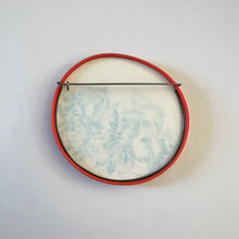 Load image into Gallery viewer, Brooch - Threads 2 made by Bronwen Gwillim commissioned by Liz Willis