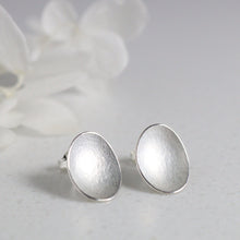 Load image into Gallery viewer, Large Petal Silver Stud Earrings