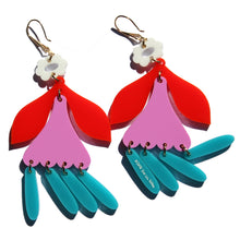 Load image into Gallery viewer, Lila Flower Earrings