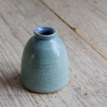 Load image into Gallery viewer, Stem Vase