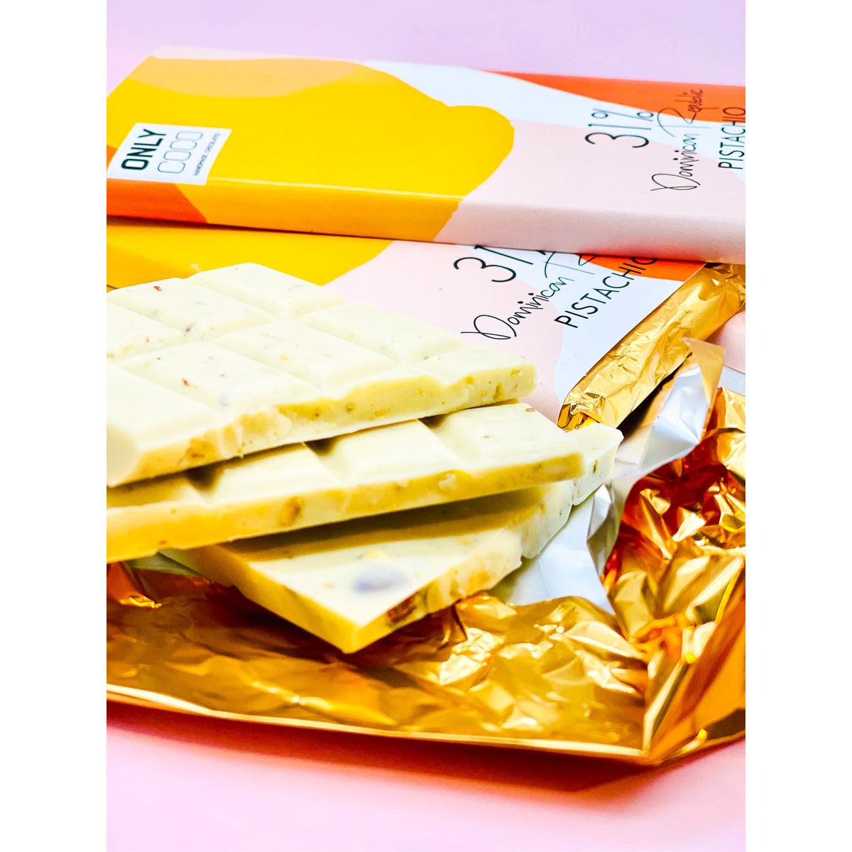 pistachio-white-chocolate-bar-32-dominican-republic-atelier-beside