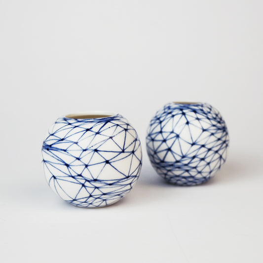 Undulating Net Mini Moon Jar