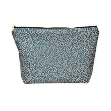 Load image into Gallery viewer, Making Kit - Sew Your Own Washbag