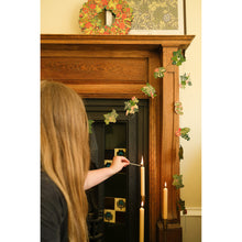 Load image into Gallery viewer, Holly and Ivy Garland