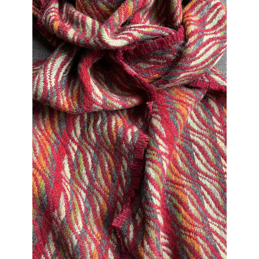 Ripples Scarf in Gooseberry & Hawthorn