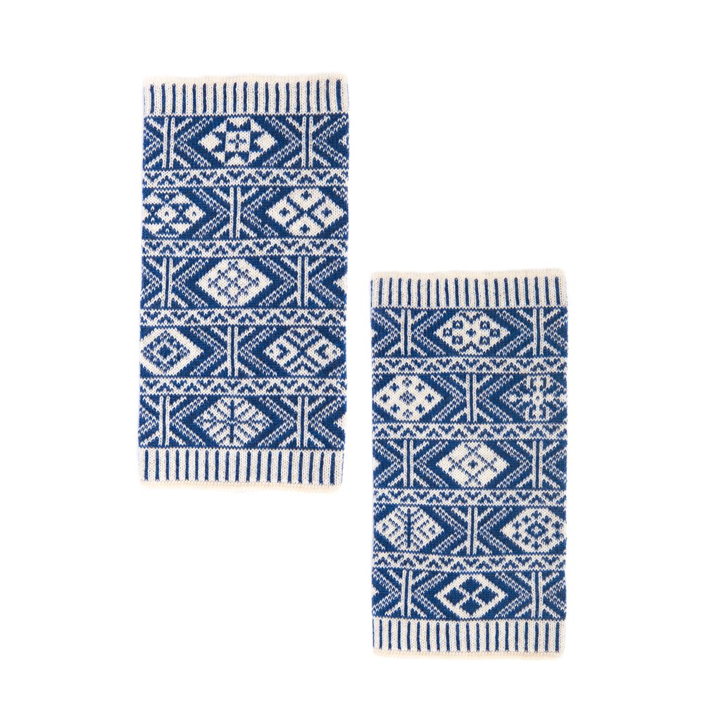 Landmark Design Wristwarmers in Blue