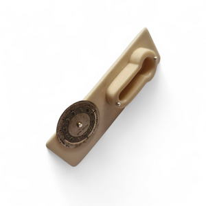 Brooch - A Single Moment made by Jo Pond commissioned by Annabet Wyndham