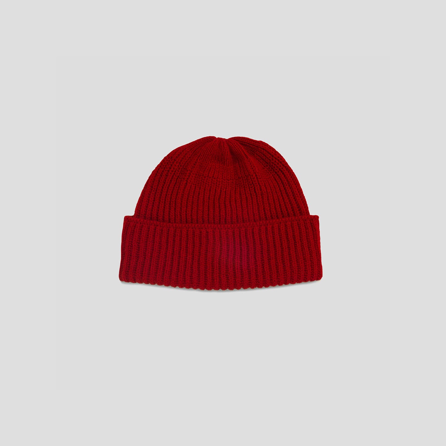 Fisherman's Rib Short Beanie in Ruby