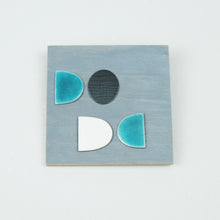 Load image into Gallery viewer, Square William Scot Brooch