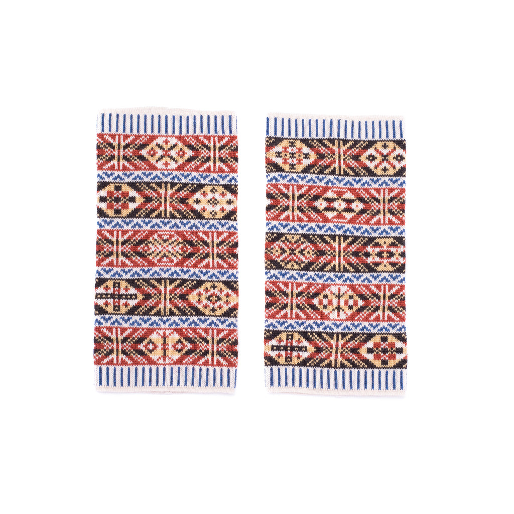 Landmark Design Wristwarmers in Heritage