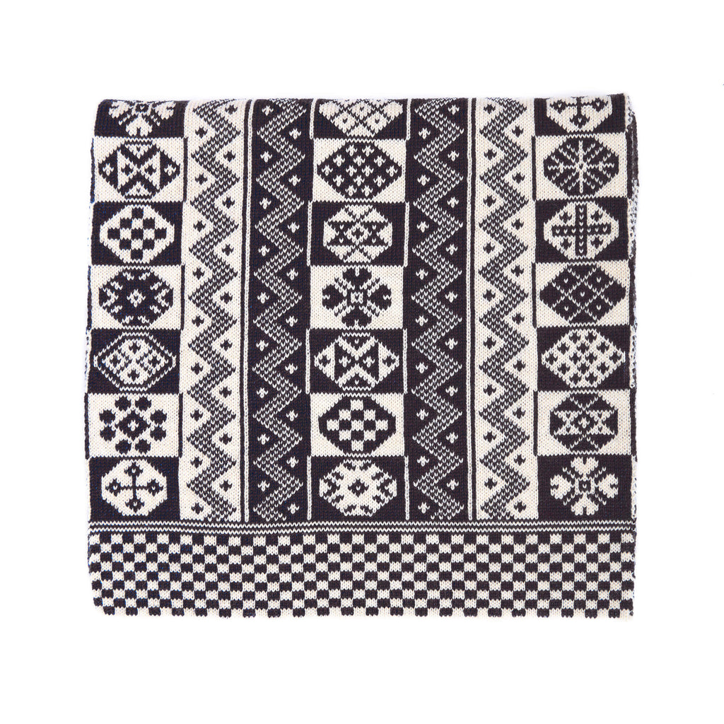 Zigzag Design Scarf in Black