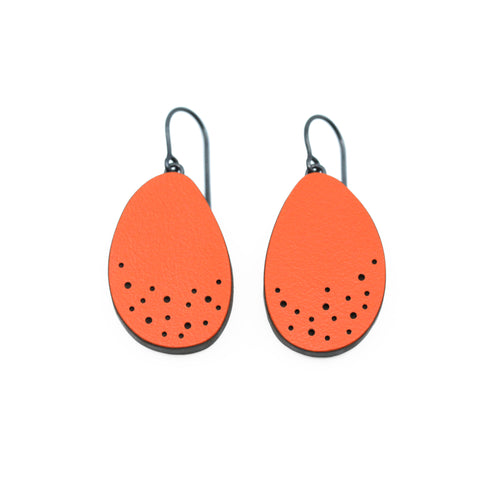Curve earrings in Orange
