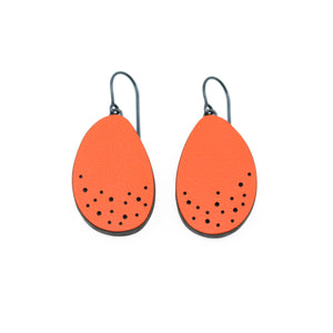 Curve earrings in Orange