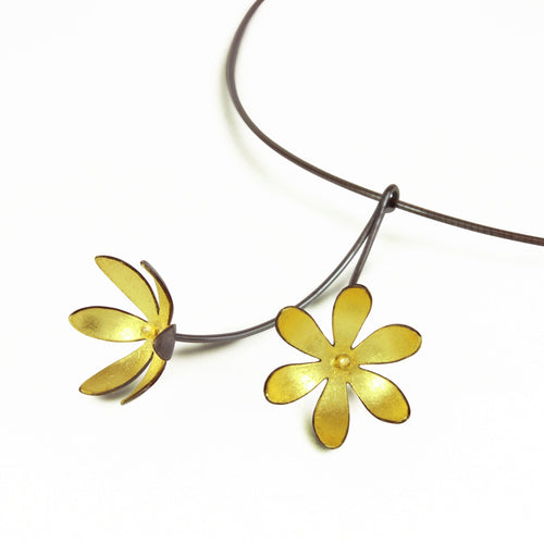 Daisy Gold and Oxidised Silver Pendant