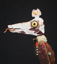 Load image into Gallery viewer, Rust-Speckled Gadabout