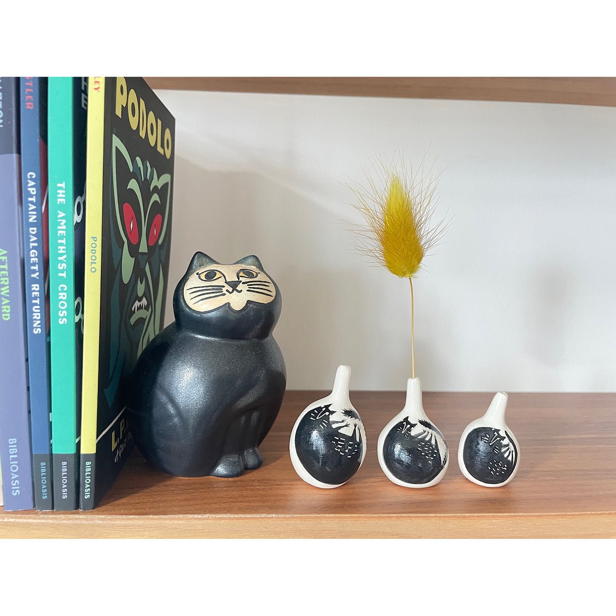 Wee Cat Vase