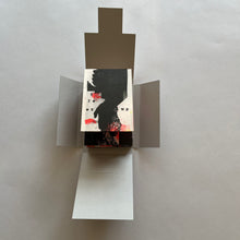 Load image into Gallery viewer, I look up
