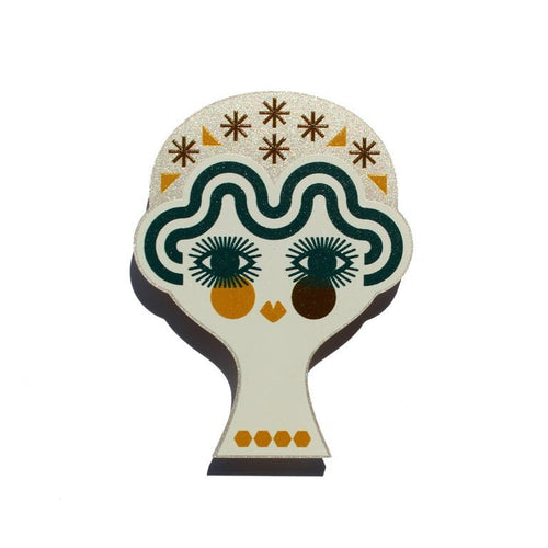 Her Majesty The Queen Brooch / Pearl