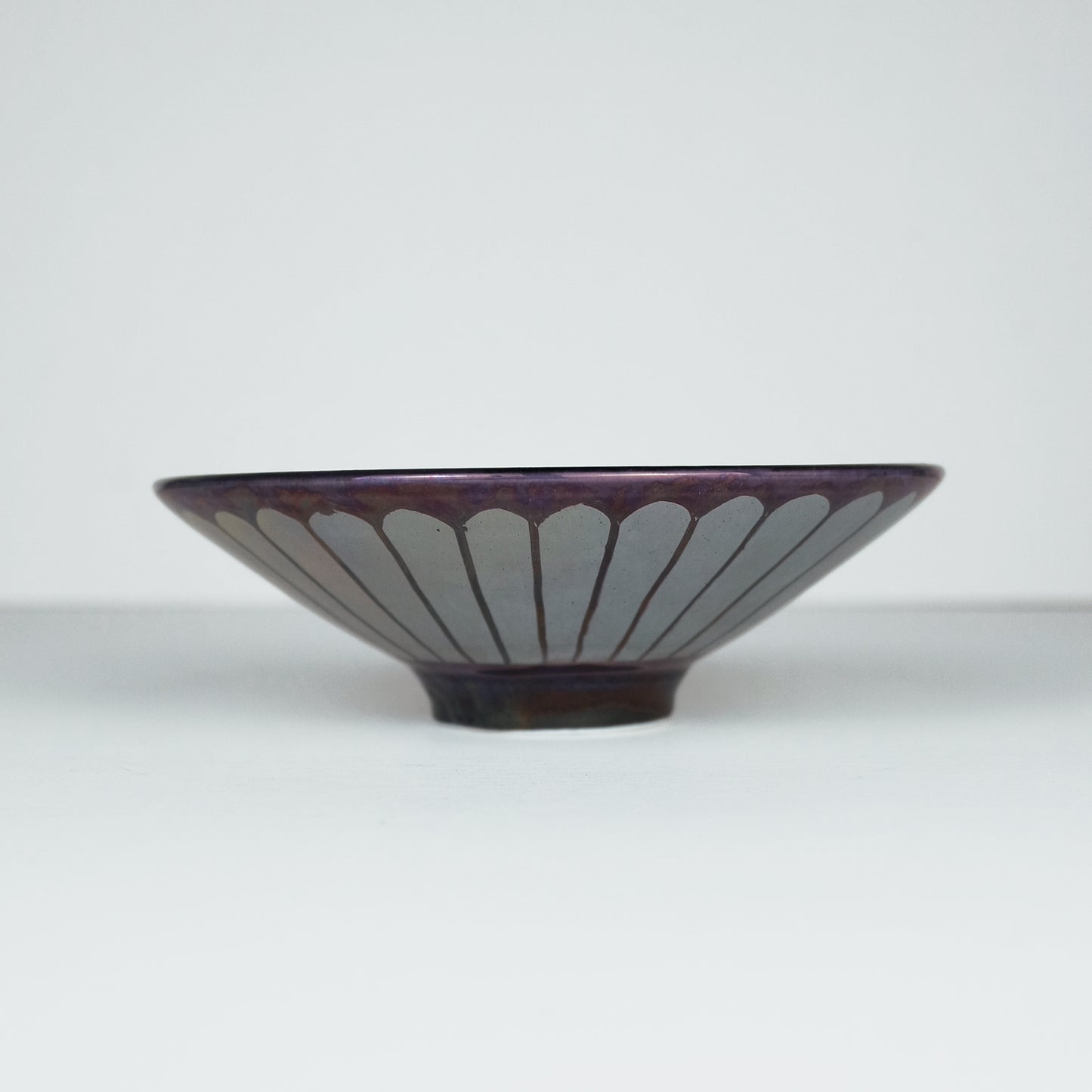 Small Bowl with Plain Scraffito Pattern