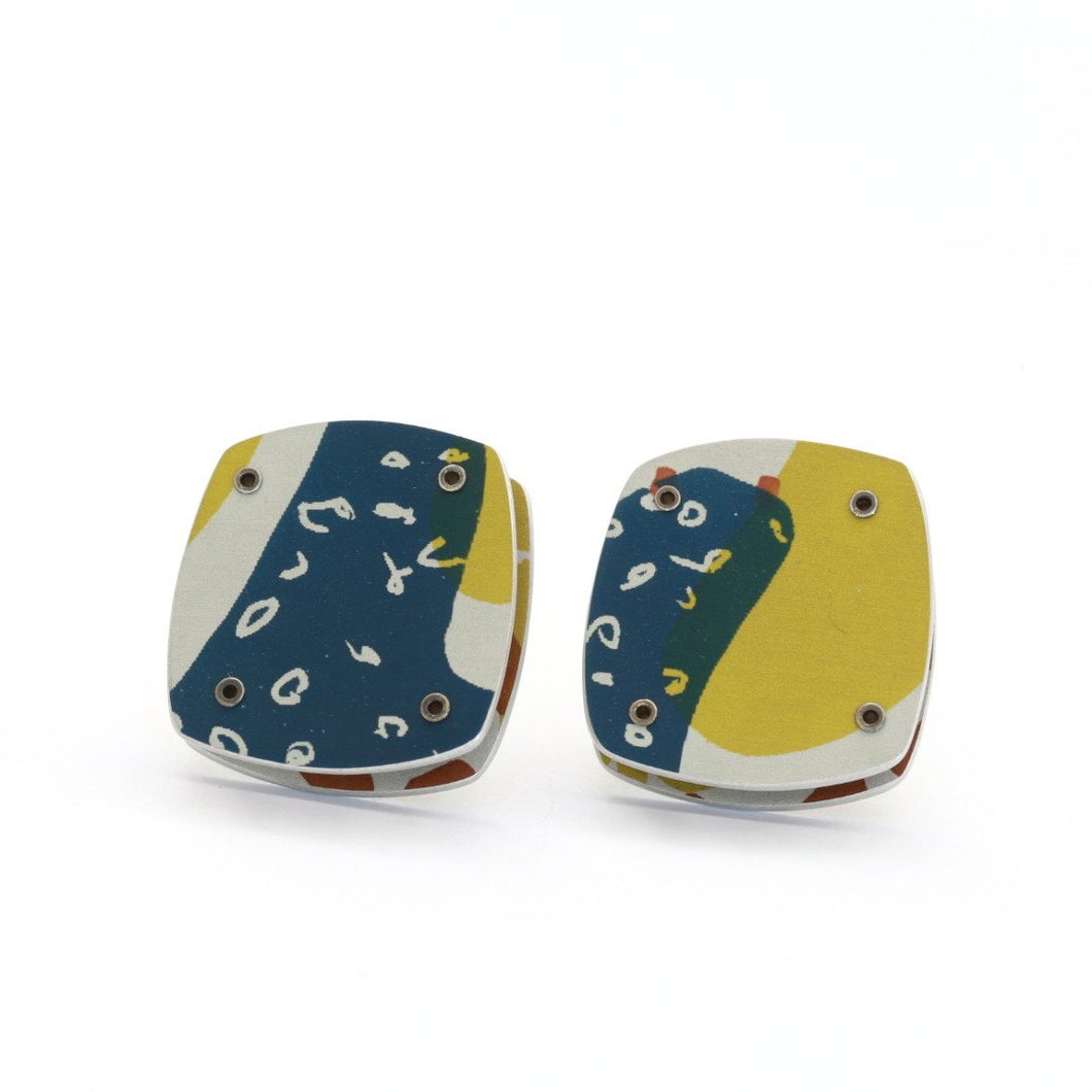 Square Layered Studs in Yellow / Navy