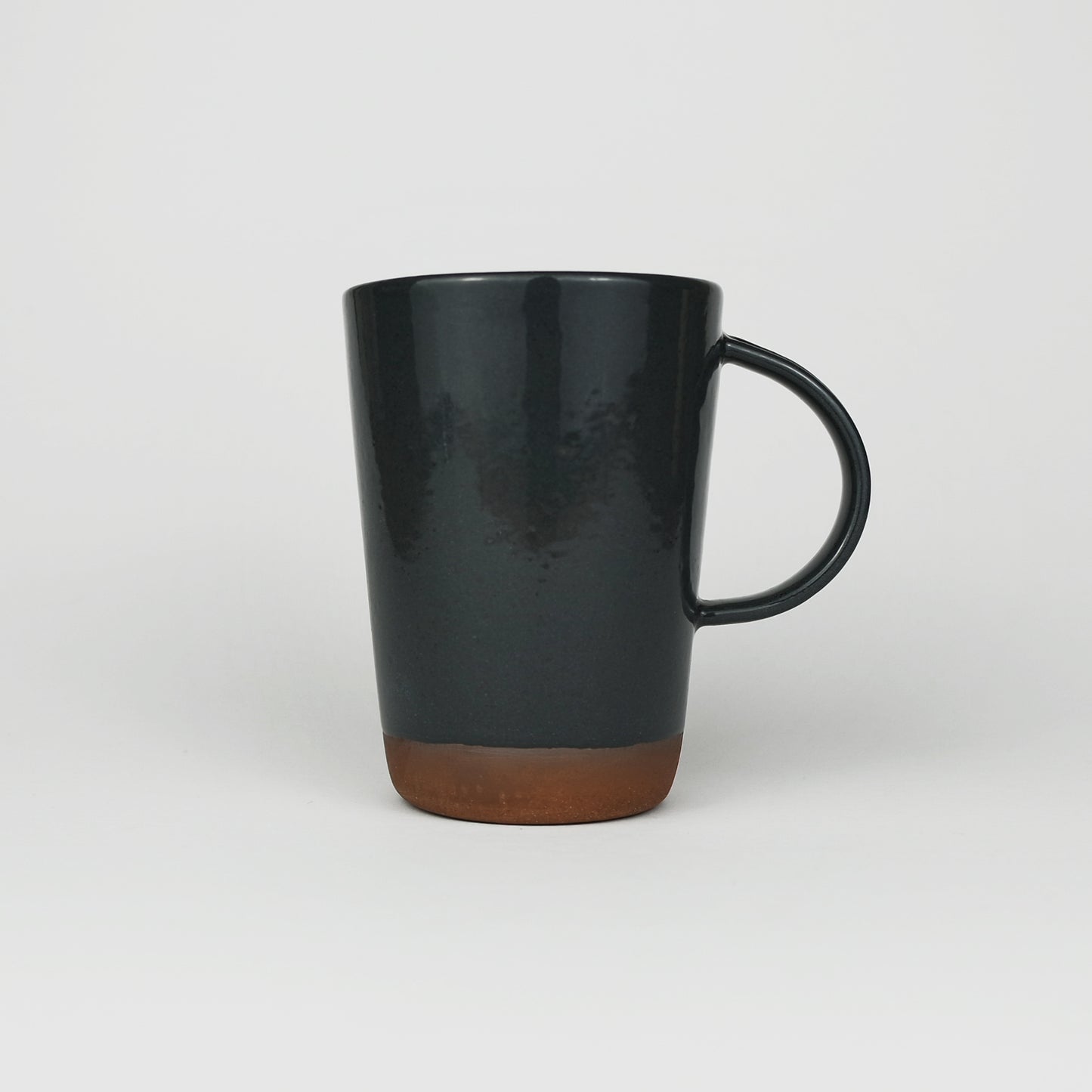 Petal Terracotta Cup in Black