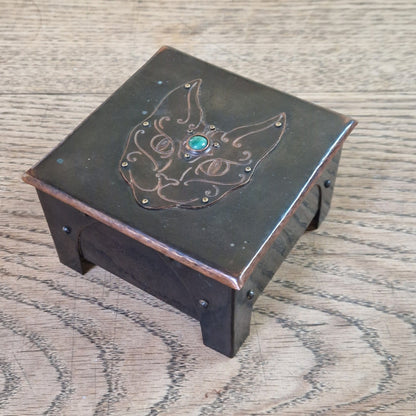 Copper box with cat face and cabochon lid