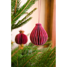 Load image into Gallery viewer, Fig Honeycomb Ornament