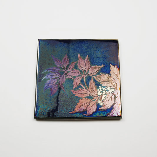 Tile with Leaf and Berry