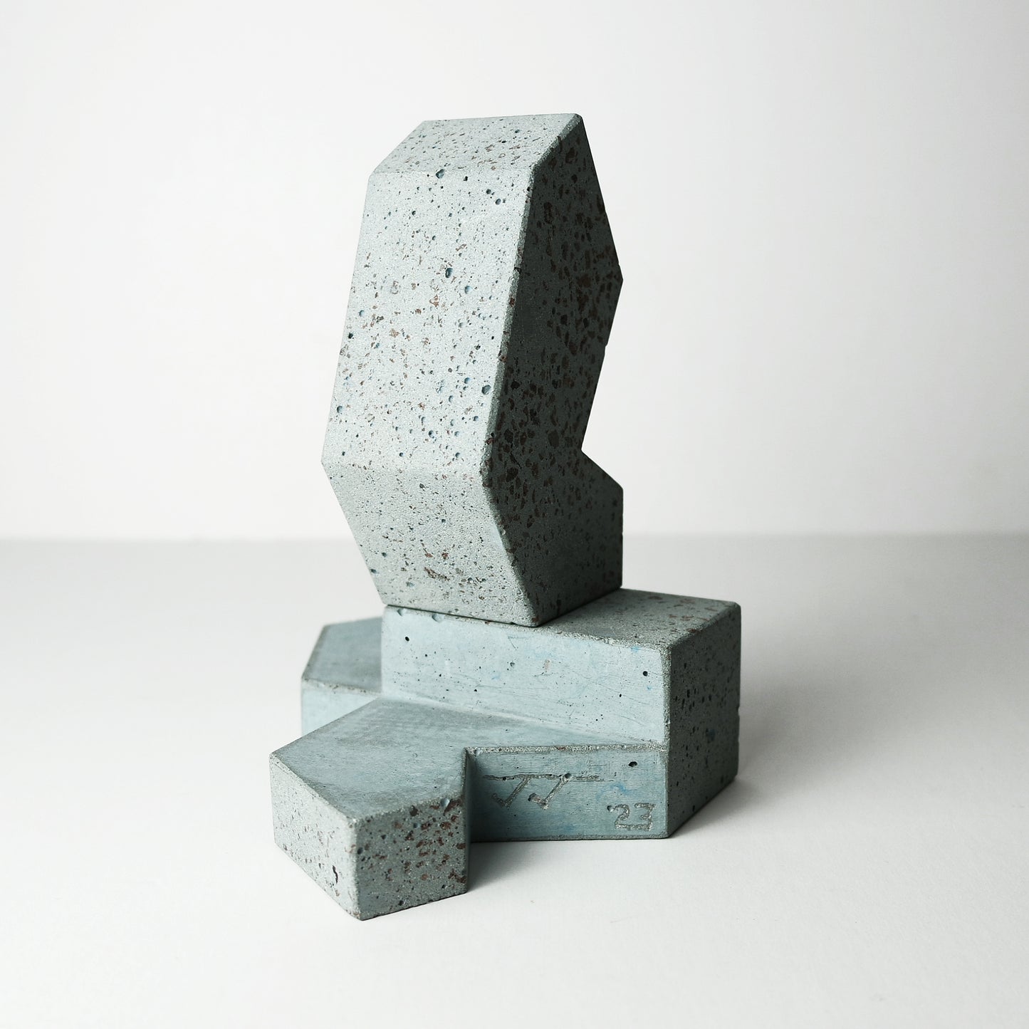 Einstein Variation 1 in Blue Concrete