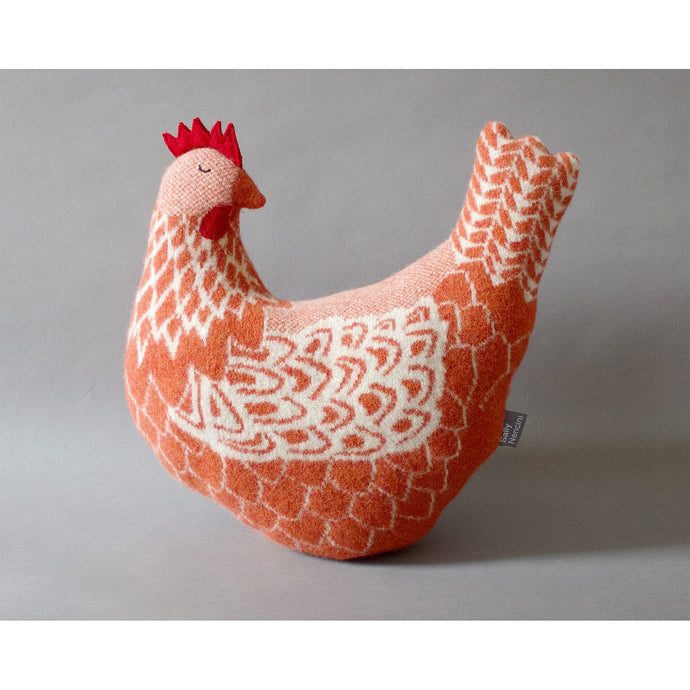 Cinnamon Queen Hen