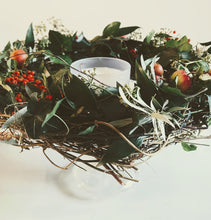 Load image into Gallery viewer, Making a Christmas wreath - with Kathryn Jones-Romain