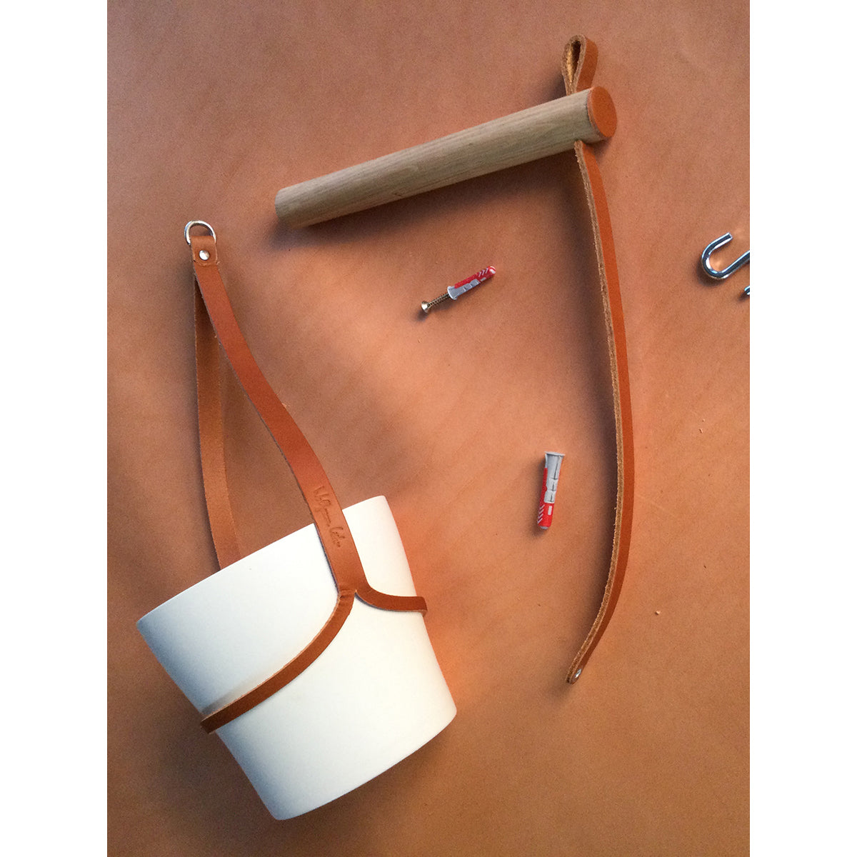 Peg Plant Hanger and Pot Holder