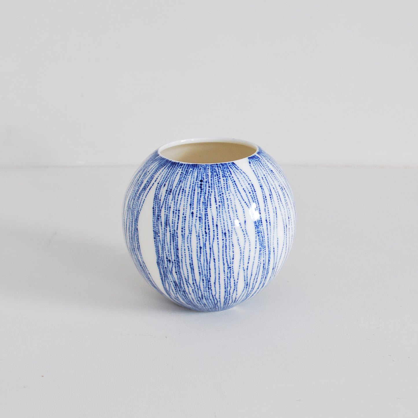 Dotted Lines Moon Jar