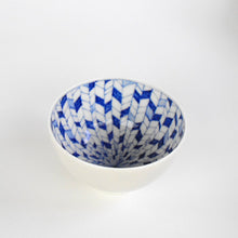 Load image into Gallery viewer, Small Porcelain Bowls