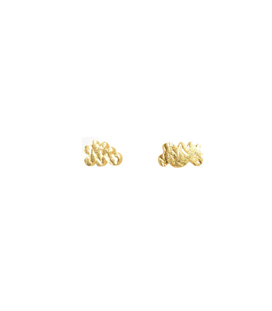 Recycled Pieces Studs in Yellow Gold