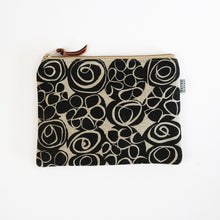 Load image into Gallery viewer, Large Block Printed Purse in Natural