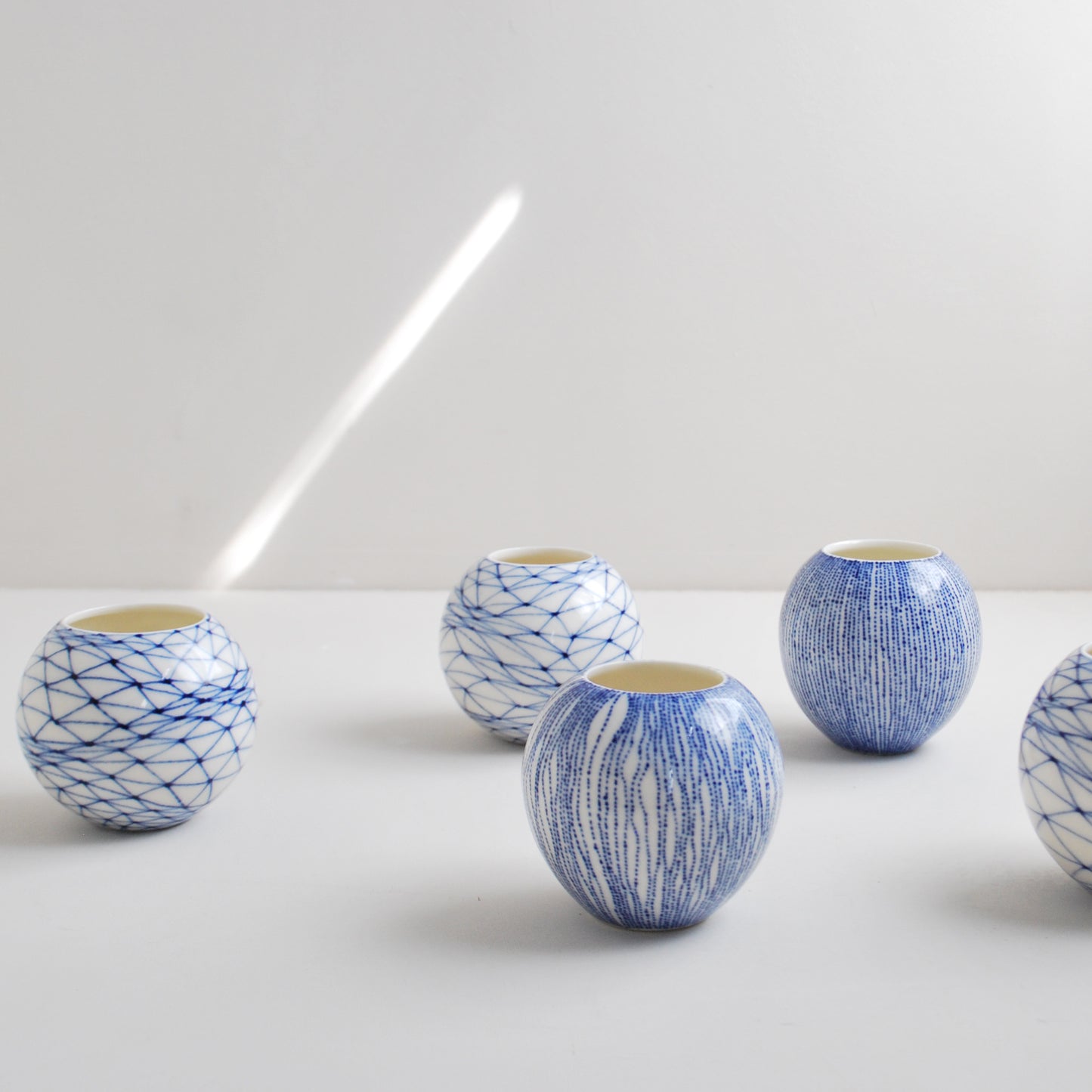 Undulating Net Mini Moon Jar