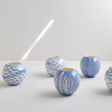 Load image into Gallery viewer, Undulating Net Mini Moon Jar