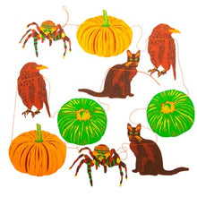 Load image into Gallery viewer, Pumpkins and Cats Halloween Garland
